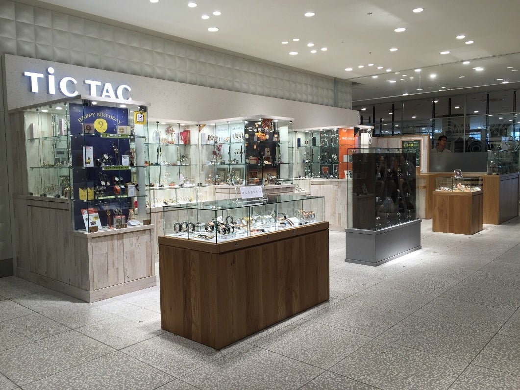 越後屋ピアスと時計セット 腕時計のセレクトショップ「TiCTAC」から、【KLASSE14】の別注