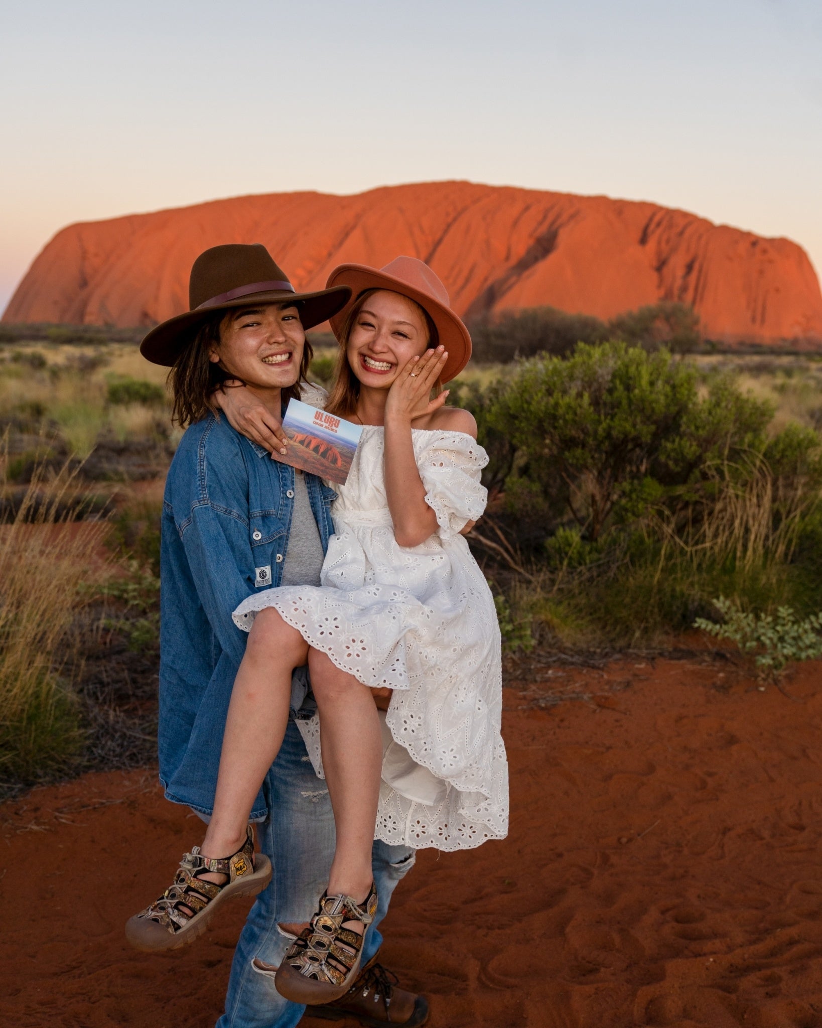 旅するクリエイターKei（左）とトラベルインフルエンサー近藤あや（右）