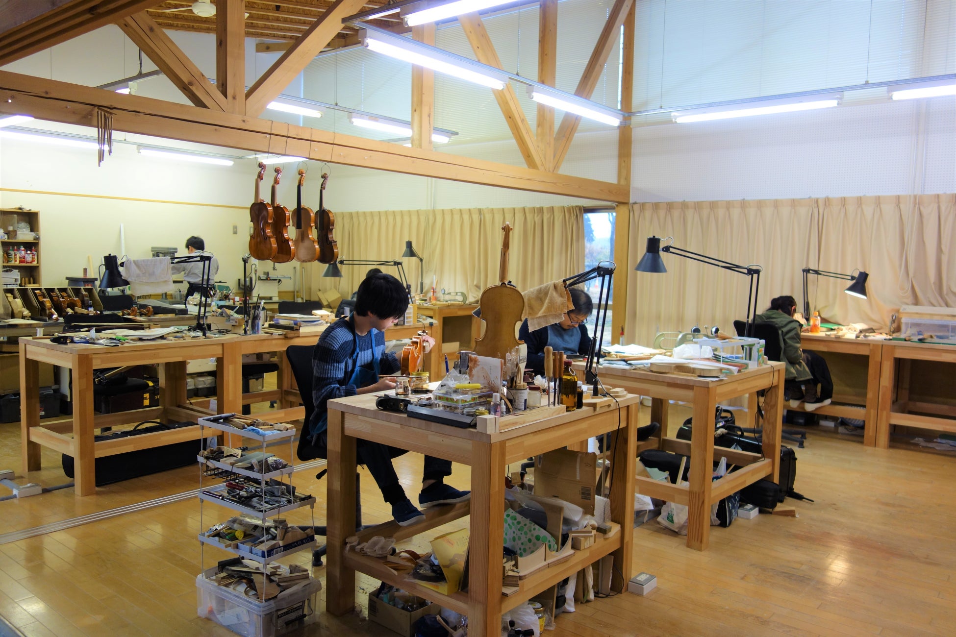 国立音楽院宮城キャンパス・ヴァイオリン製作科