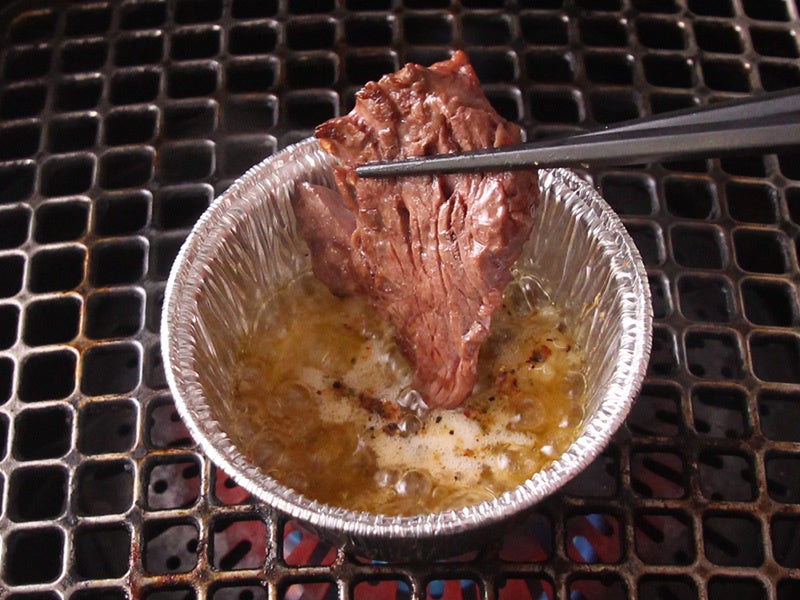 濃厚ガリバタでこってり！牛ハラミ