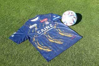 限定Tシャツ（表）