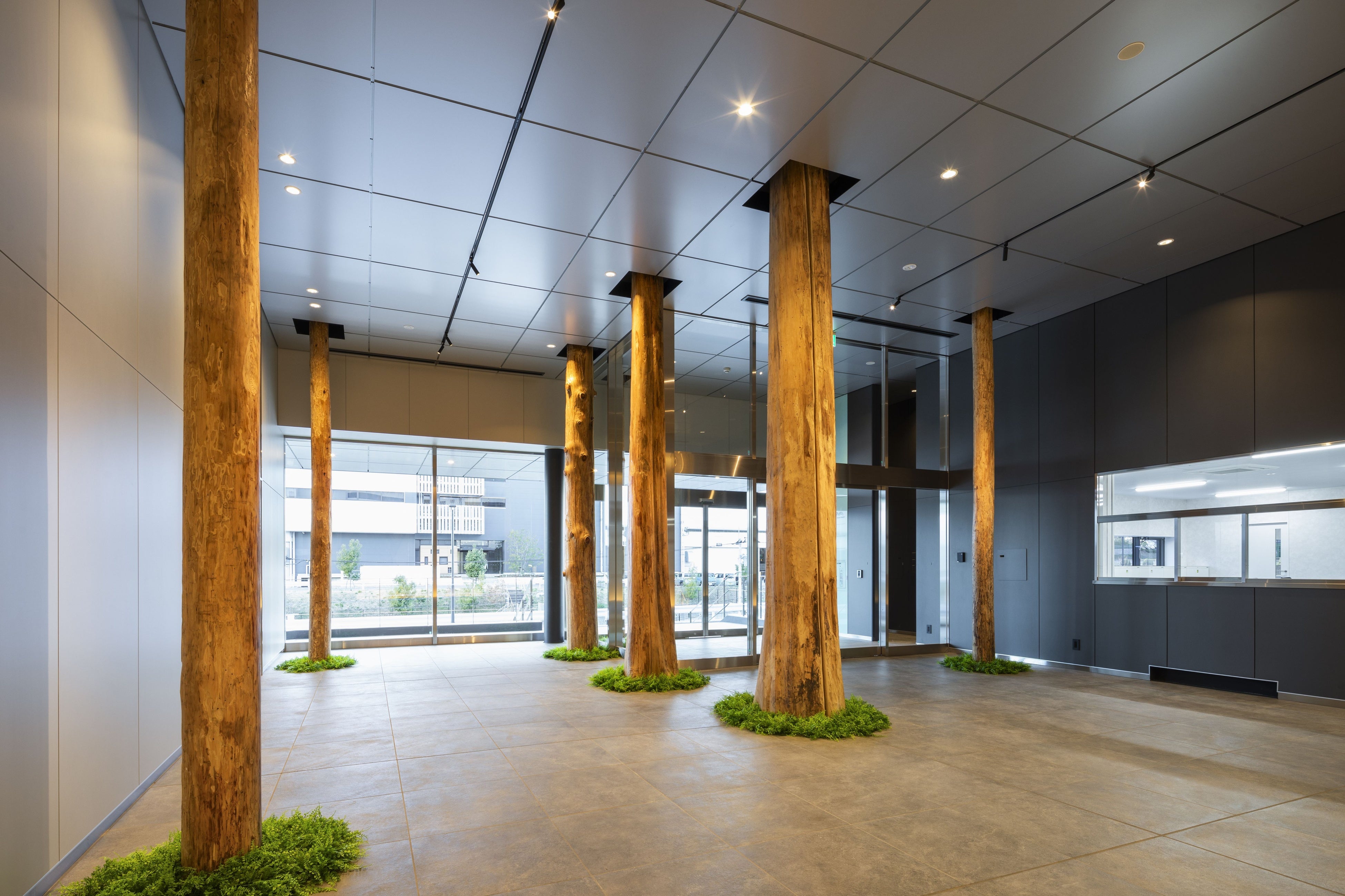 エントランス（内側）