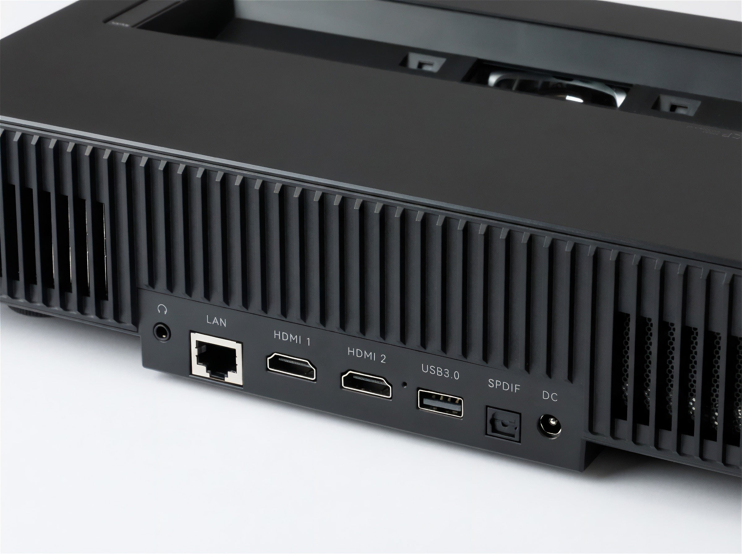 ヤマダオリジナル「レーザー式超短焦点プロジェクター」発売 | 株式