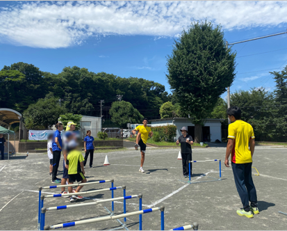 安部選手によるハードル走の指導