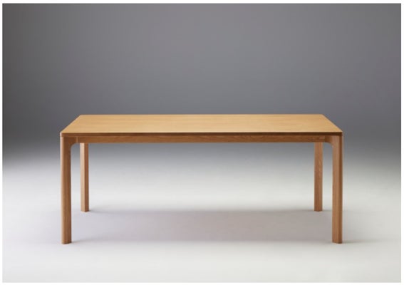 日本唯一の曲木家具専門工房「秋田木工」とデザイナー⼩林幹也⽒が 日本唯一の曲木家具専門工房「秋田木工」とデザイナー⼩林幹也⽒が