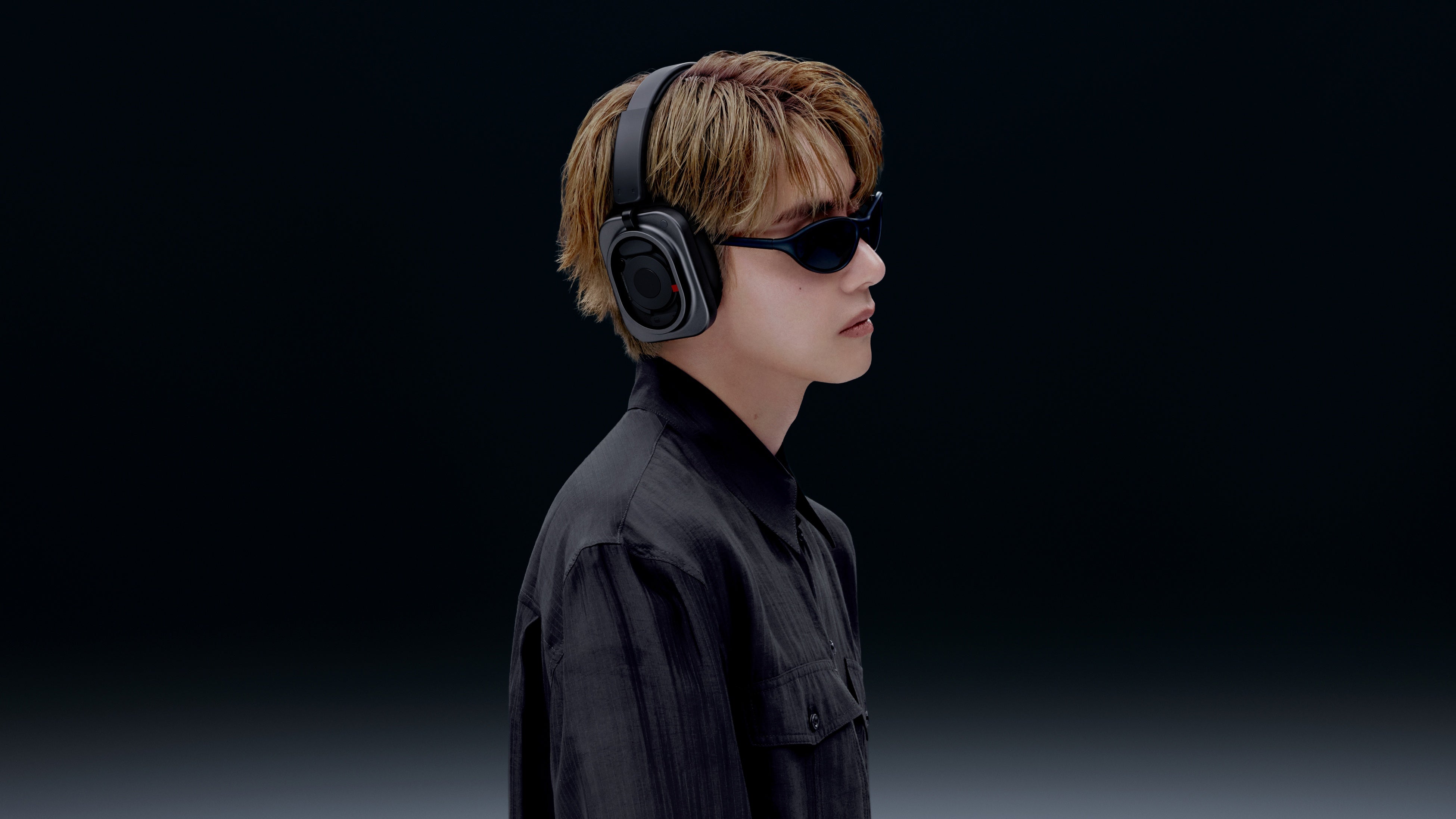 Nothing、世界的アーティスト「BTS」Vのグローバルブランドアンバサダー就任！さらに新フラッグシップ「Headphone (1) Pro」を発表