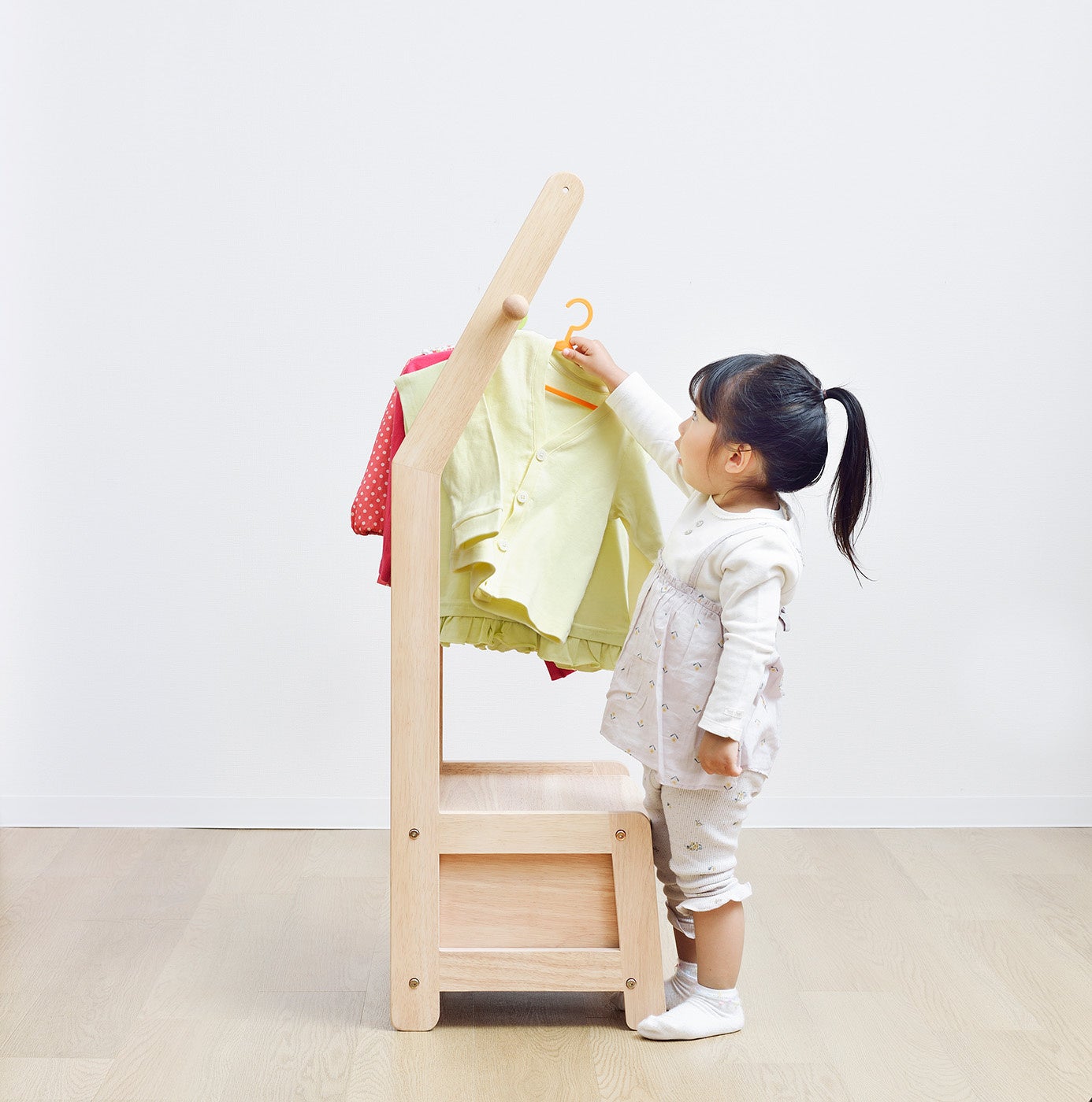 ノスタ3_キッズハンガーラック2才80cm