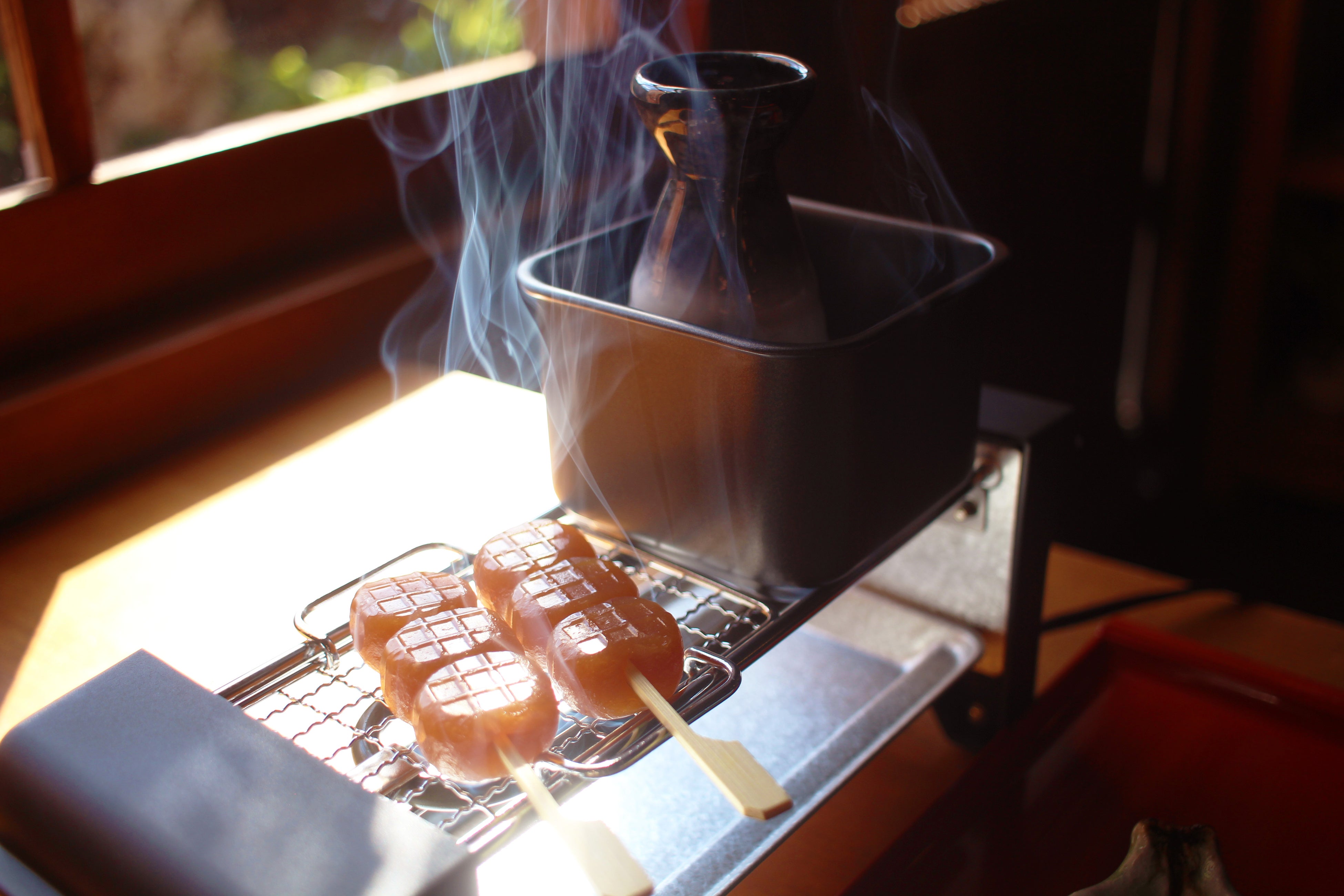 体験メニュー「炙りみたらしわらび餅」
