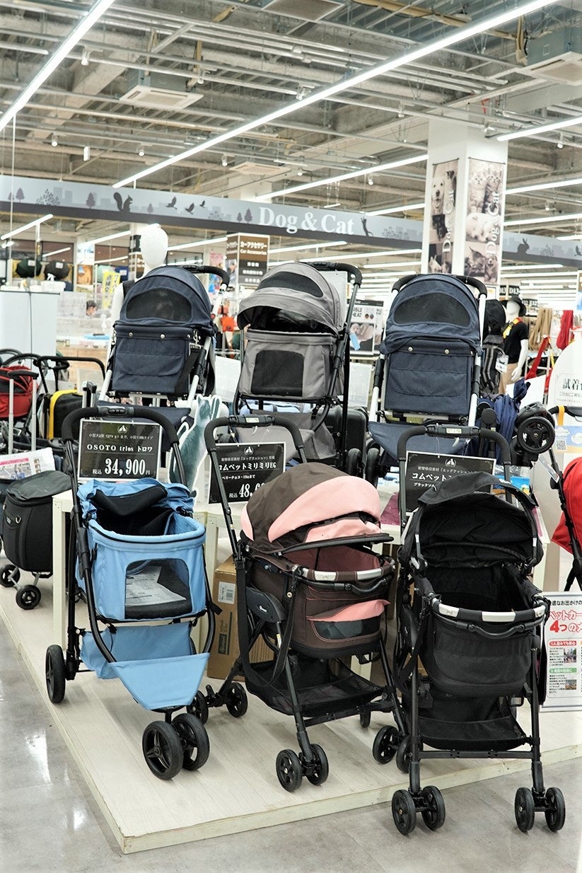 ペットキャリー売場イメージ