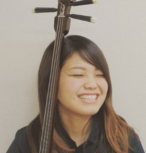 三線・歌ステージ（世持 桜 さん）