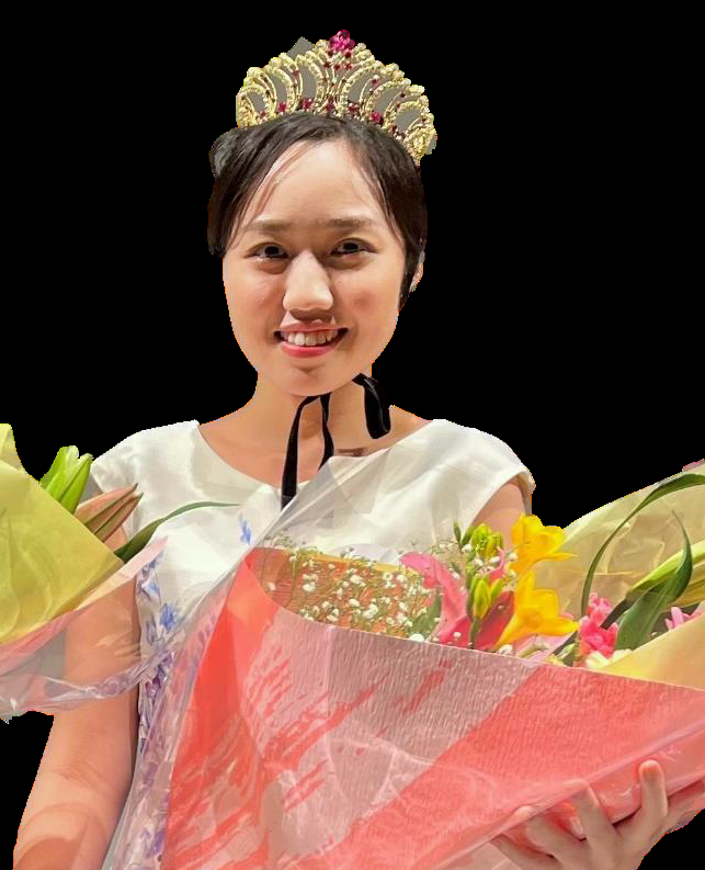 那覇観光キャンペーンレディ（新里 舞佳さん）