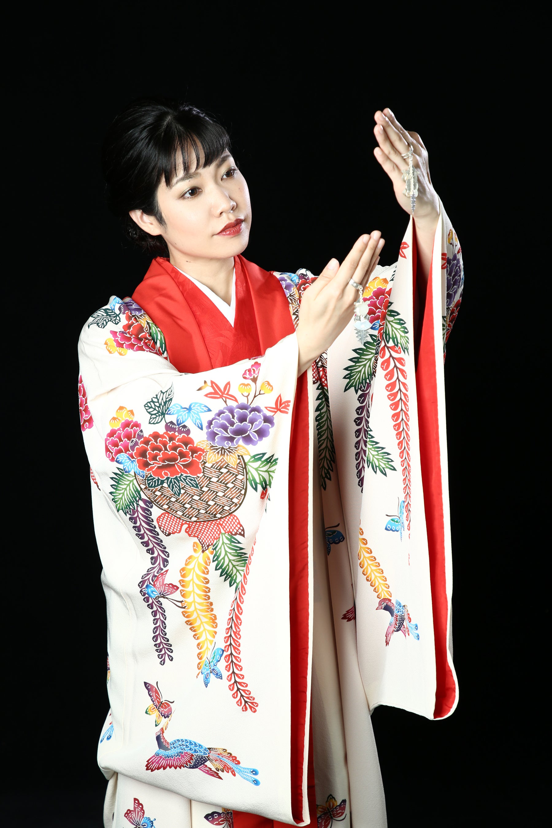 琉球舞踊ステージ （仲里　綾香 さん）