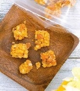 カレー柿の種おこし （120g入り）378円（税込）