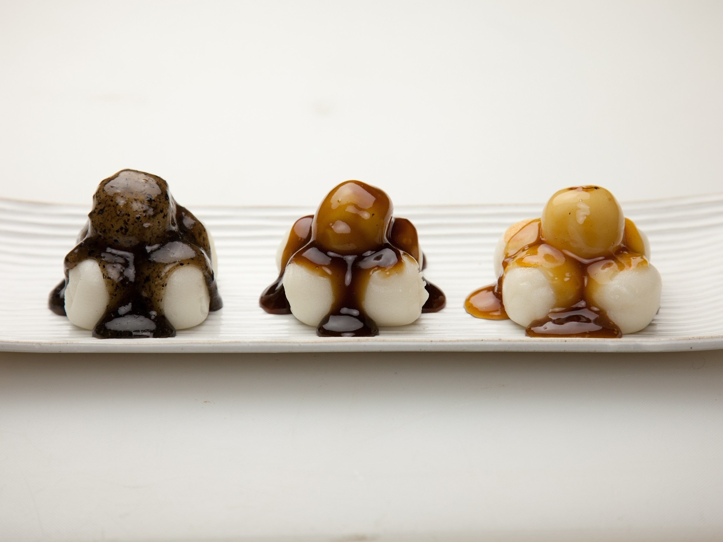 餅とお菓子ほんごう「お団子3種」 日本百貨店おみや（大宮） 1セット　594円