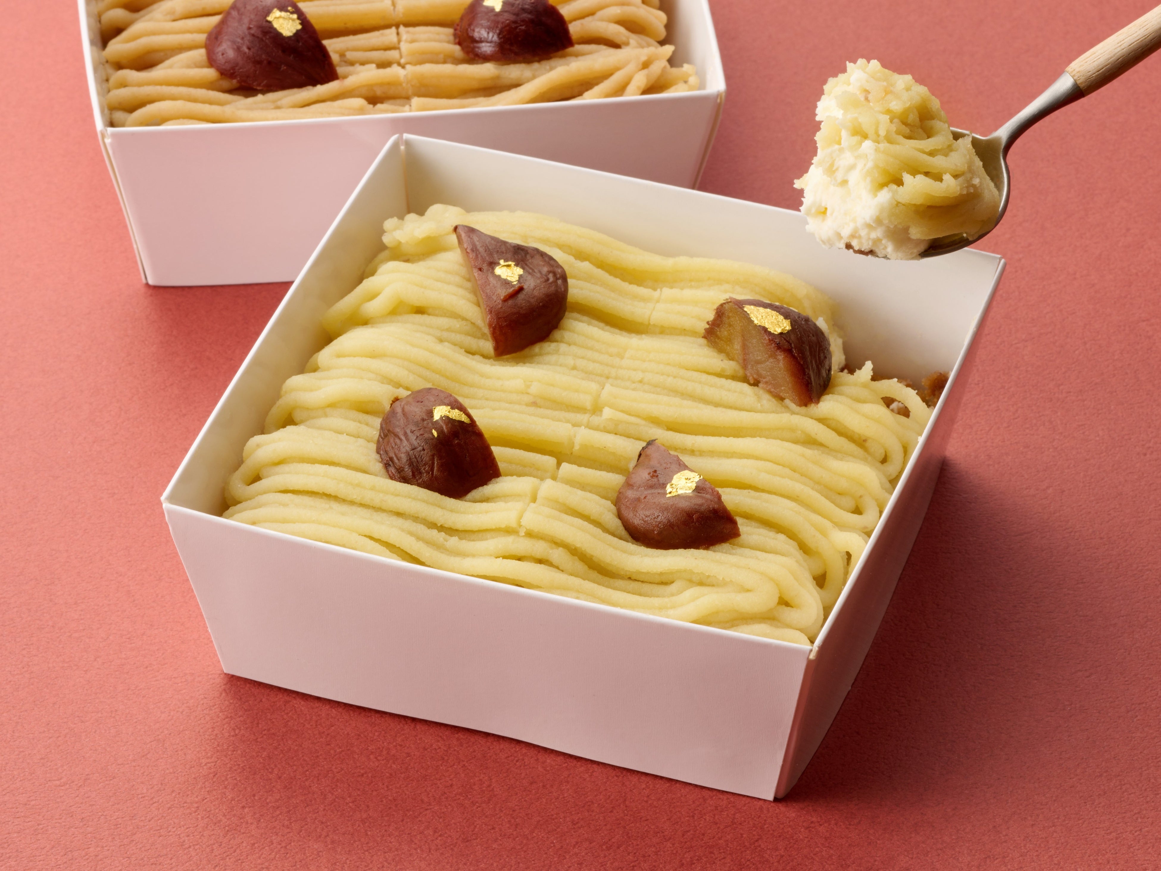 極上たまごのフィナンシェモンブラン -さつまいも- オーヴォ（大宮・日暮里） 1個 1,400円