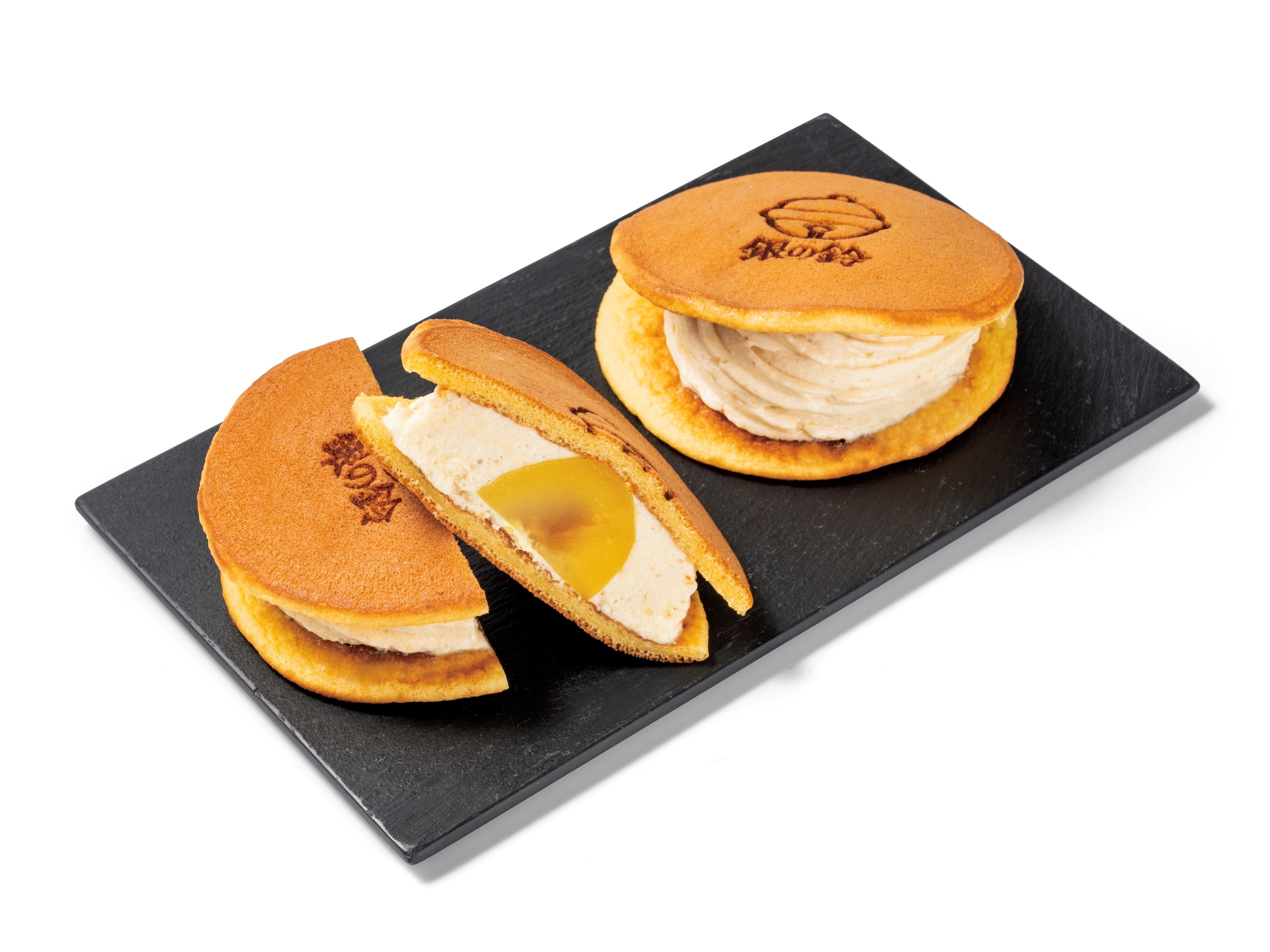 銀の鈴サンドパンケーキ 笠間の栗 コロンバン（グランスタ） 1個 486円