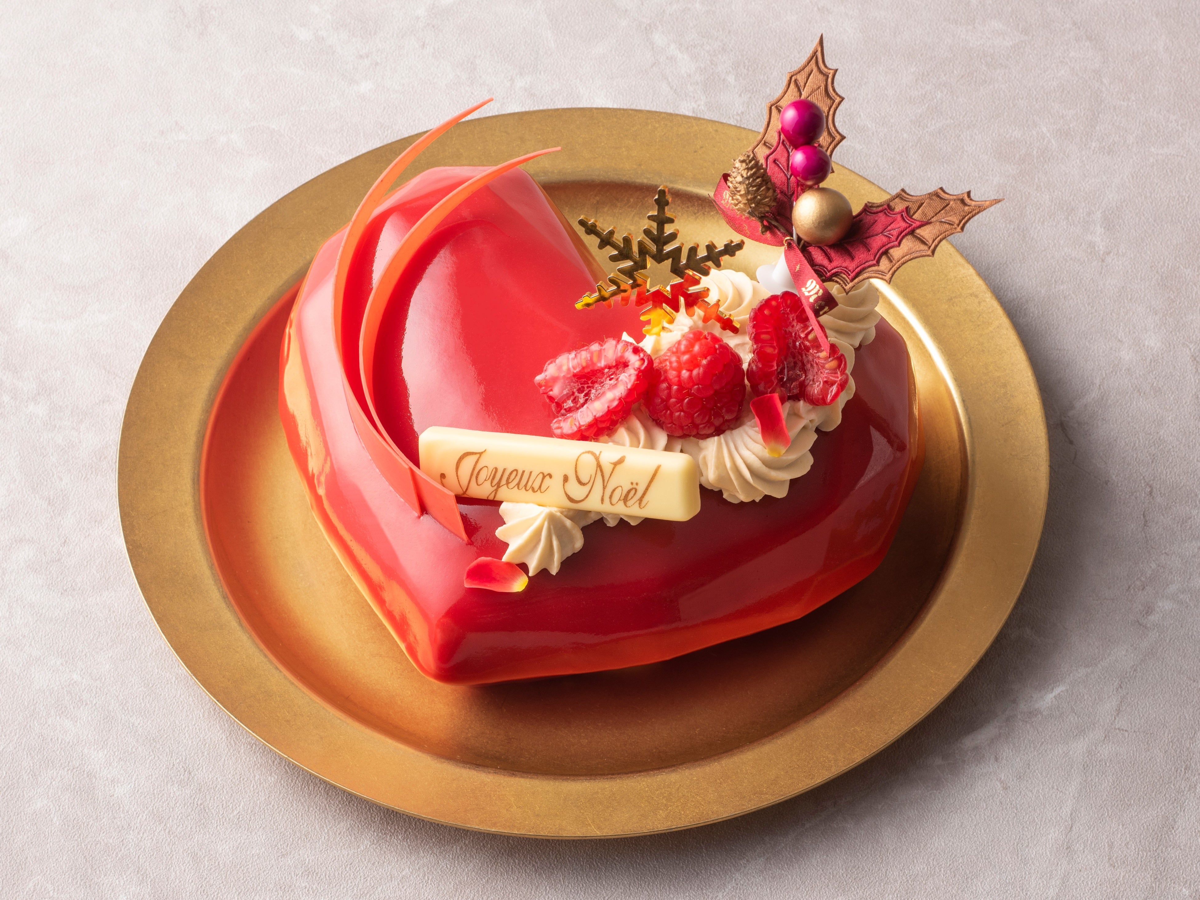 「ルージュロワイヤル」（5,200円）※60台限定  パティスリーエヌグラム（エキュート立川）