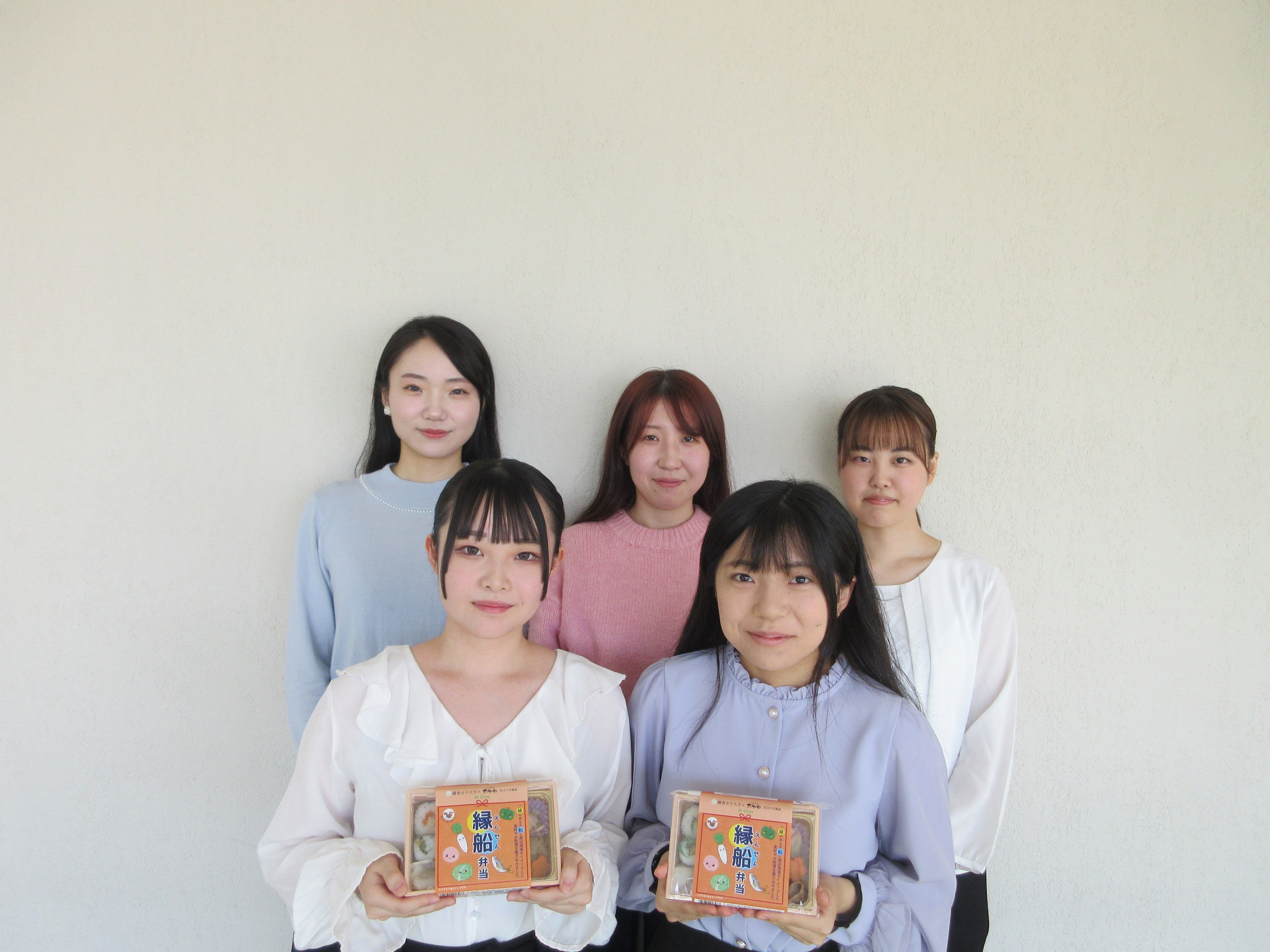 鎌倉女子大学の「調理と食文化ゼミナール（高橋ひとみゼミナール）」に所属する学生さん