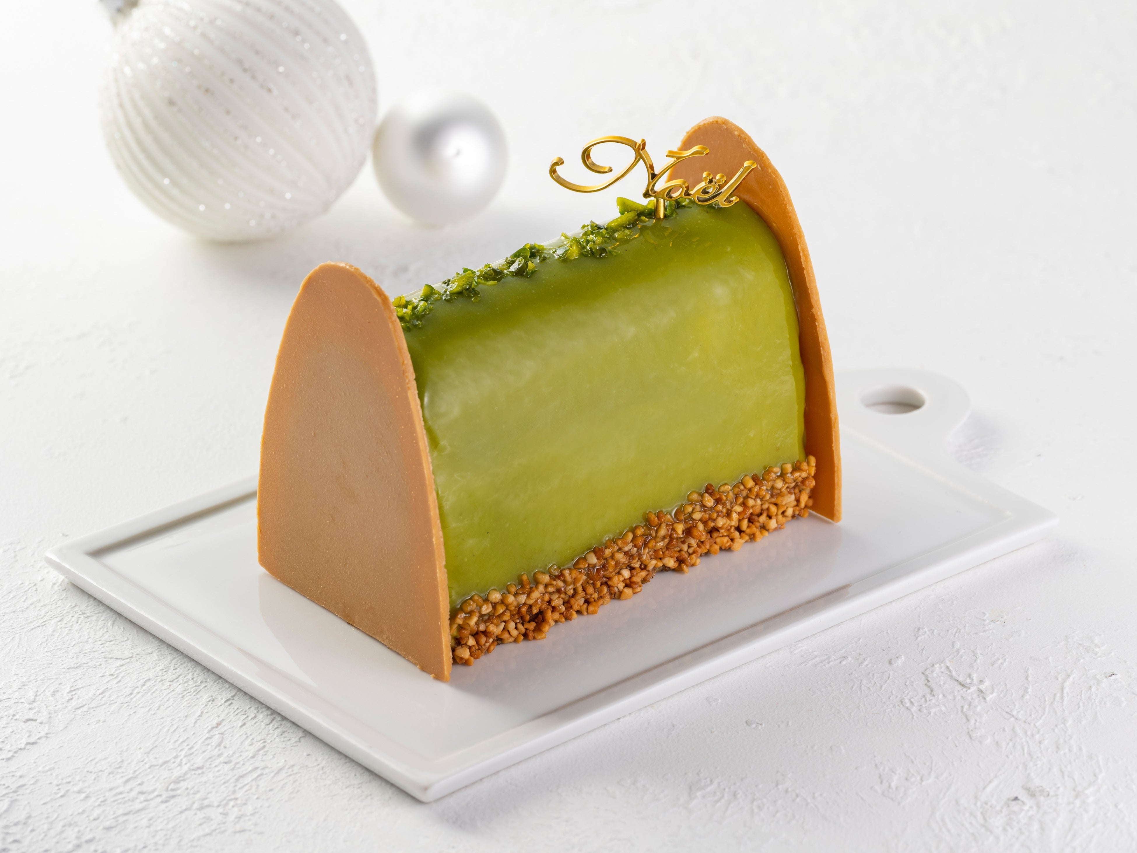 ビュッシュ・ド・ピスターシュ（4,500円）  BURDIGALA TOKYO（グランスタ東京／B1改札内 銀の鈴エリア）