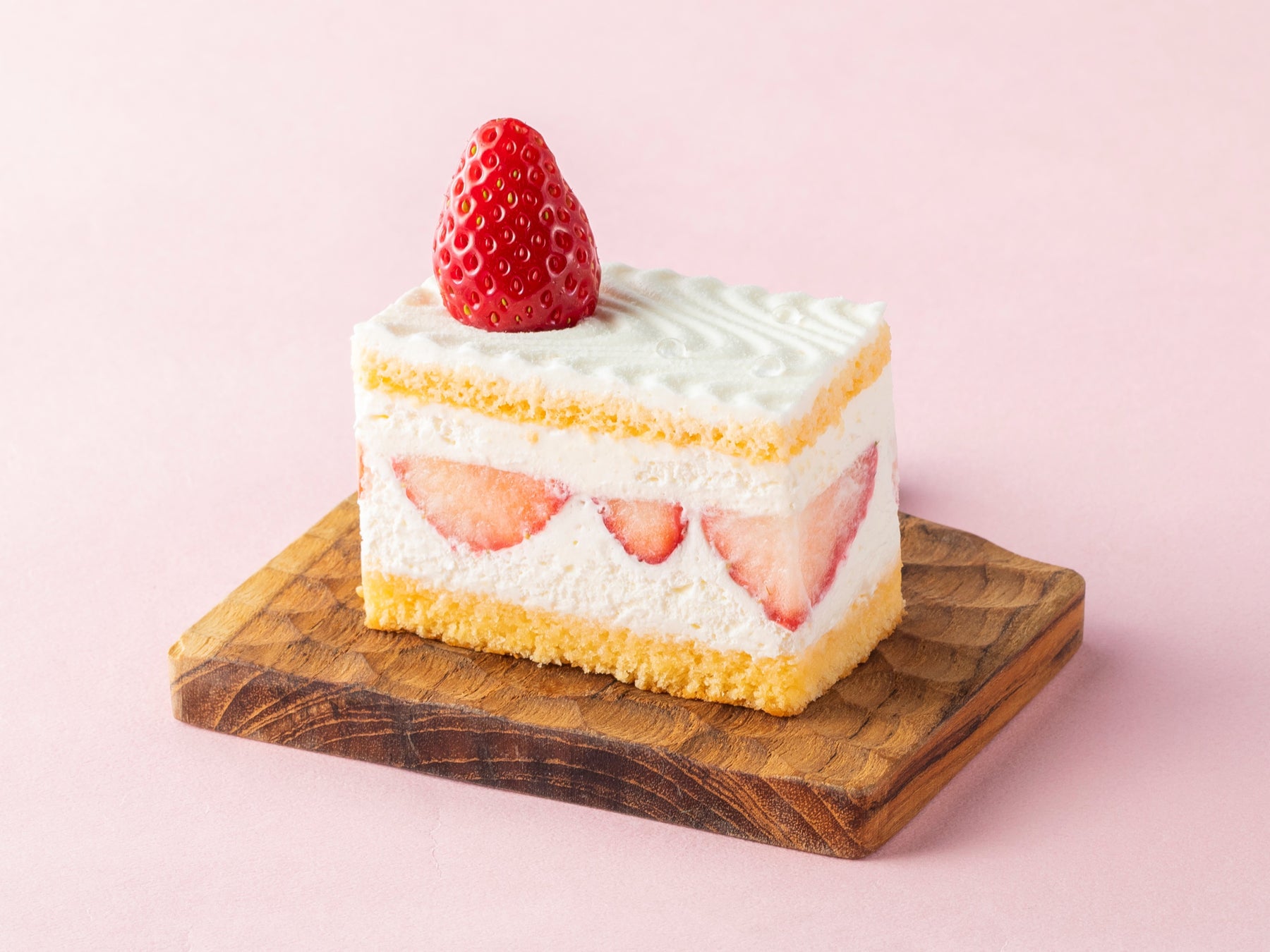 フレジェ   1個 550円/パティスリー ドゥ シェフ フジウ
