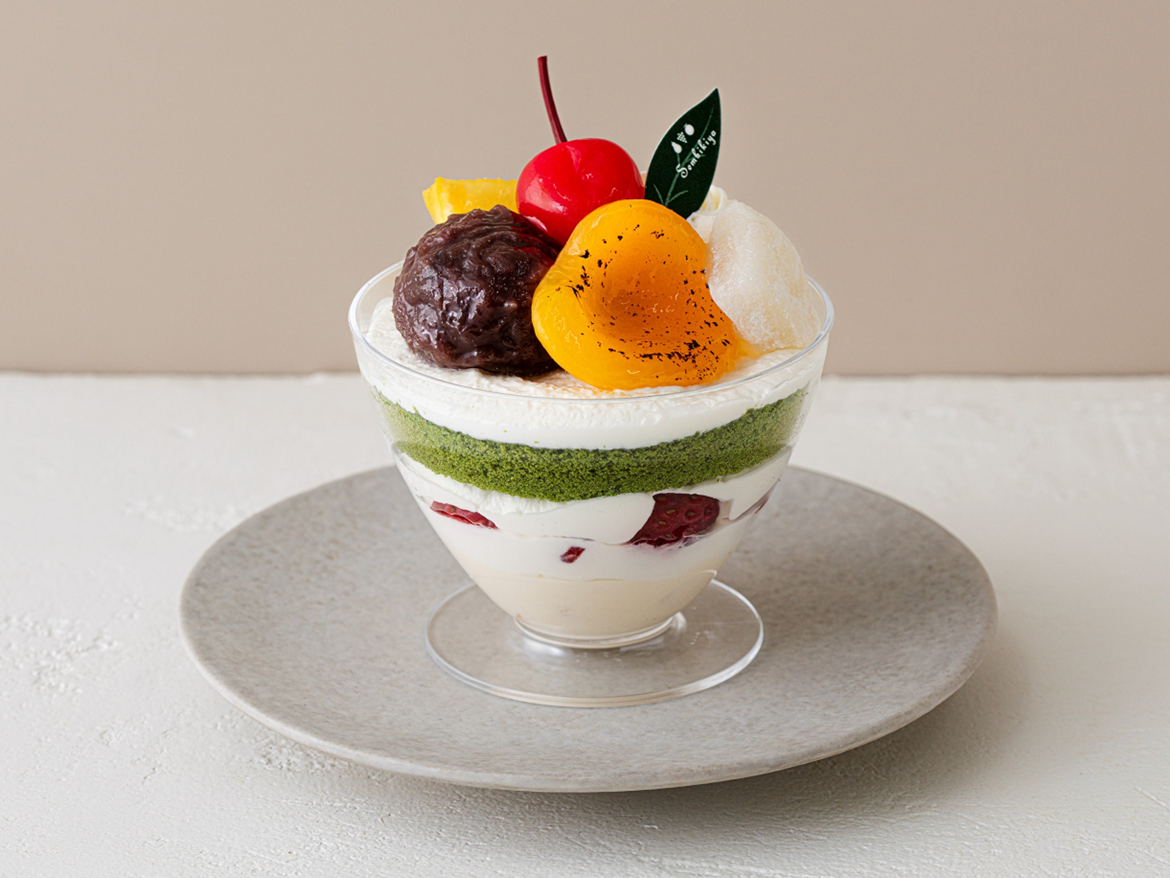 あんみつ風パフェ  1個　1,512円／京橋 千疋屋（グランスタ東京／B1改札内丸の内坂エリア）