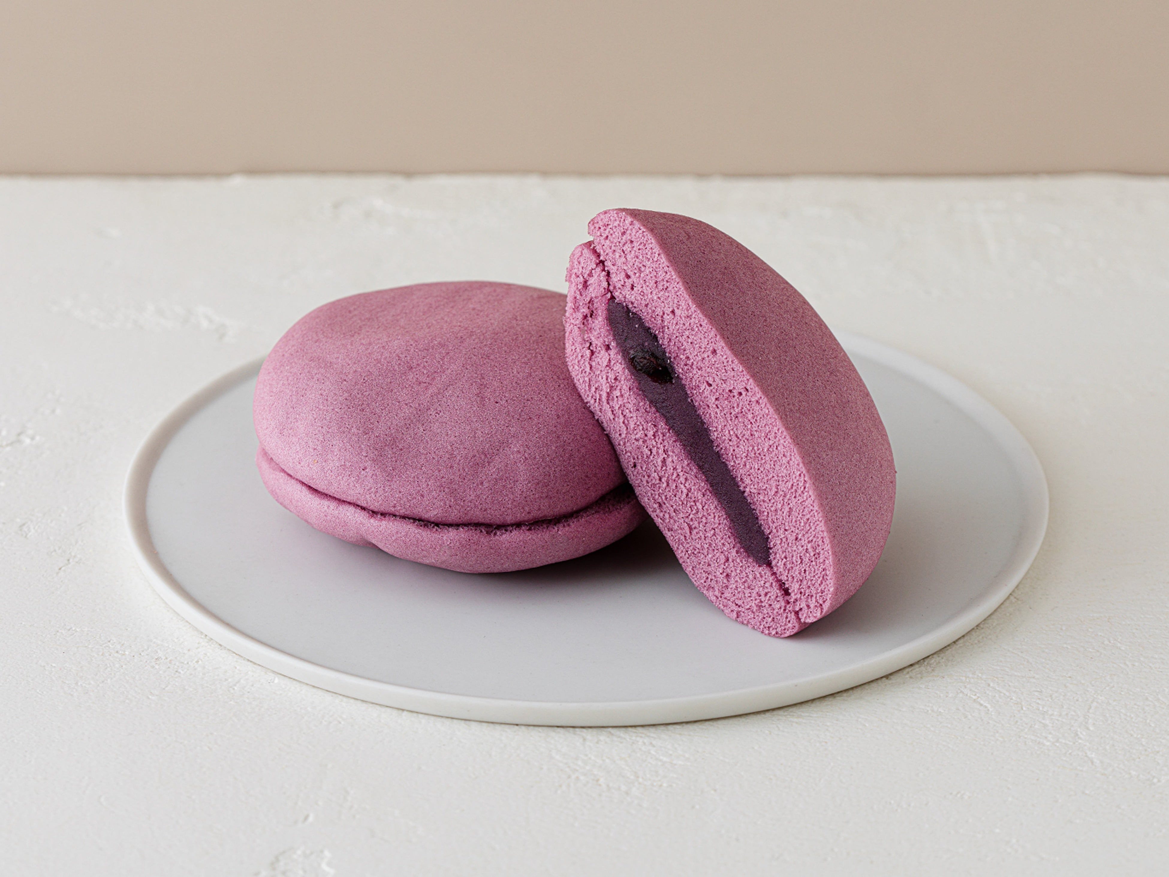 ブルーベリーの繭衣  1個　288円／銀座 甘楽（グランスタ東京／B1改札内 銀の鈴エリア）