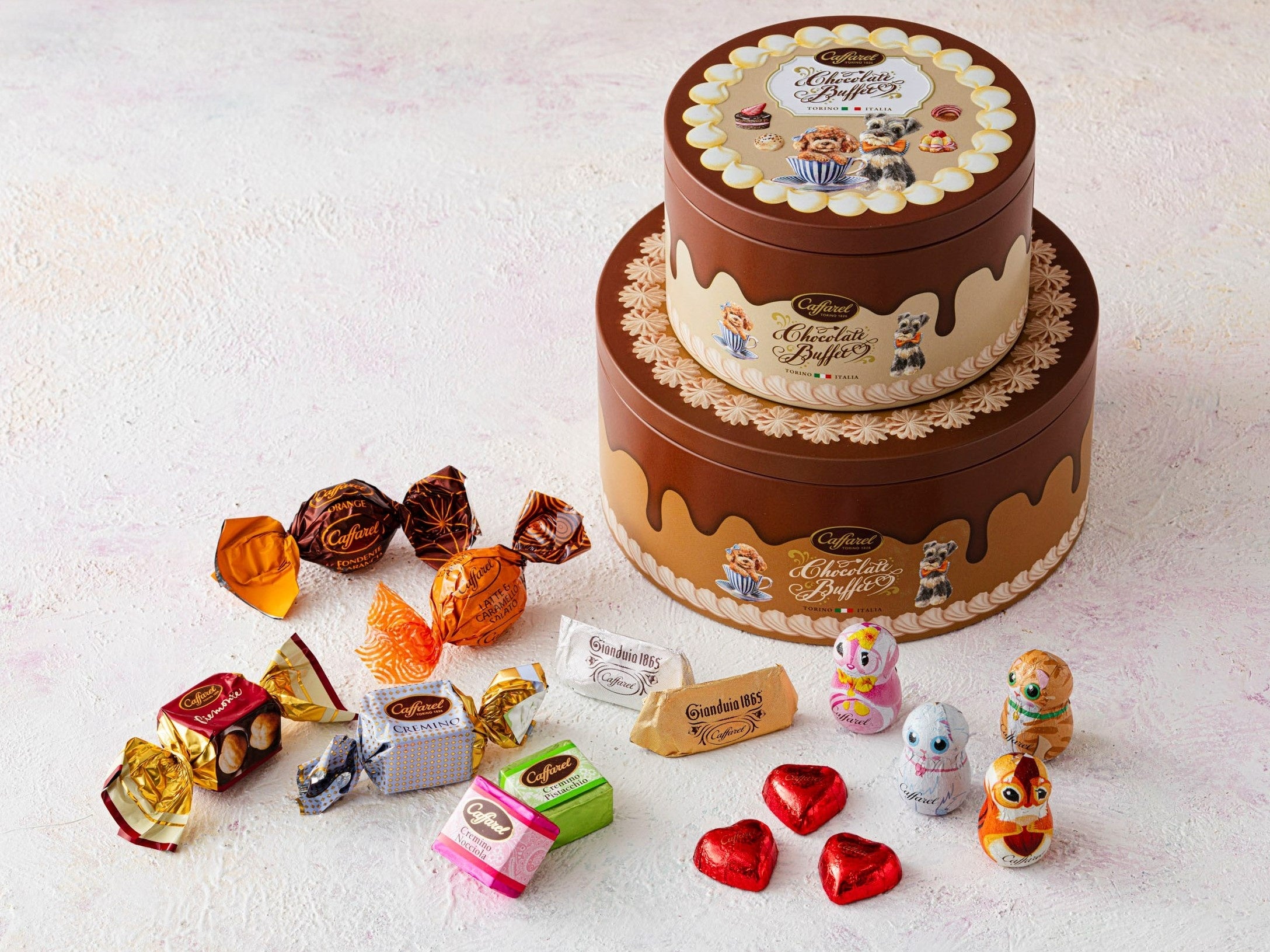 カファレル チョコレートブッフェ２段ケーキ缶  22粒 5,832円／カファレル（グランスタ東京）