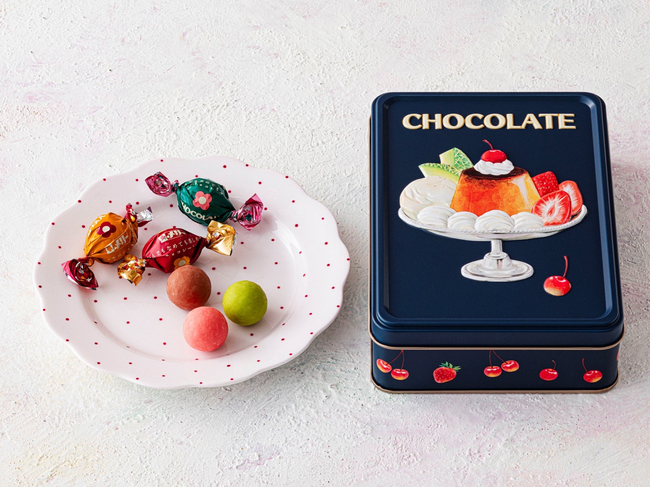 プリンアラモード缶  18個入 2,160円／メリーチョコレート（グランスタ東京）