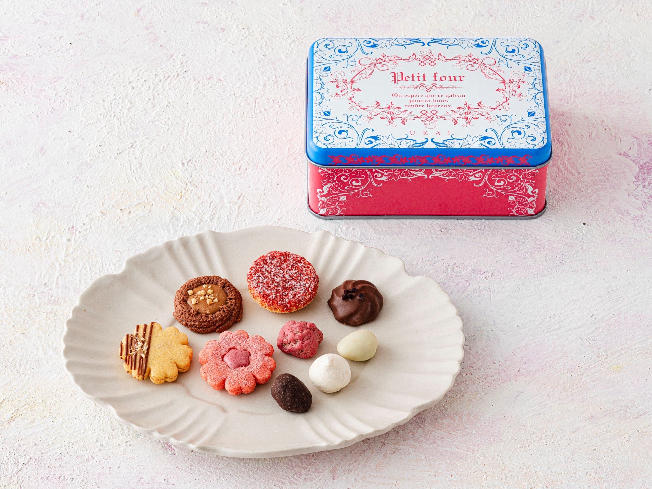 フールセック・ショコラ小缶&nbsp; 1箱 4,000円／アトリエうかい（エキュート品川）