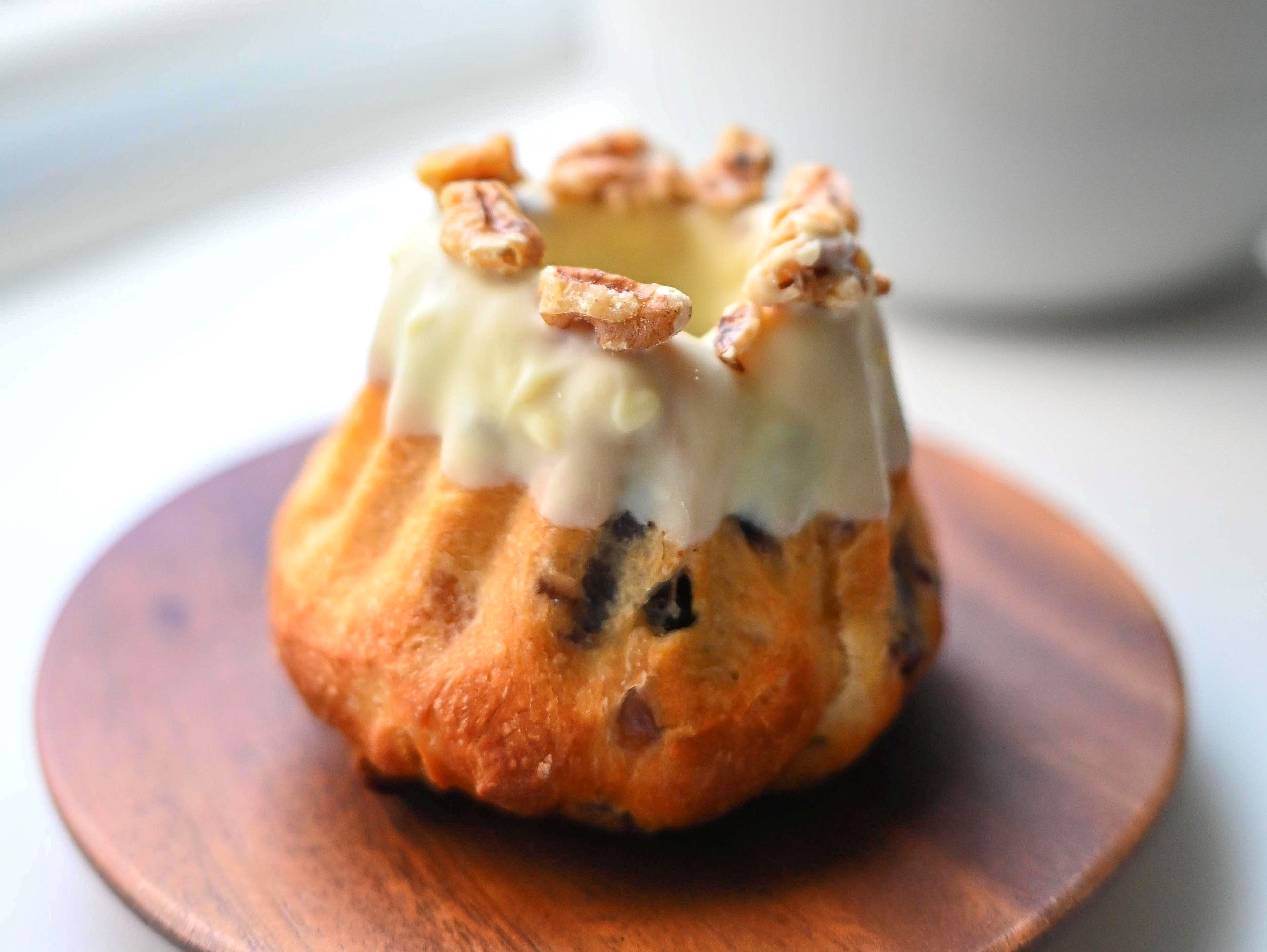 ドライフルーツとクリームチーズのクグロフ  1個 572円／ハスキージェラート（エキュート大宮）