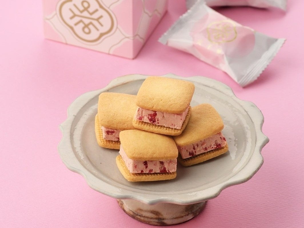 実千菓　いちご&ミルク4個入  1箱 720円／MIYUKA（グランスタ東京／B1 銀の鈴エリア）