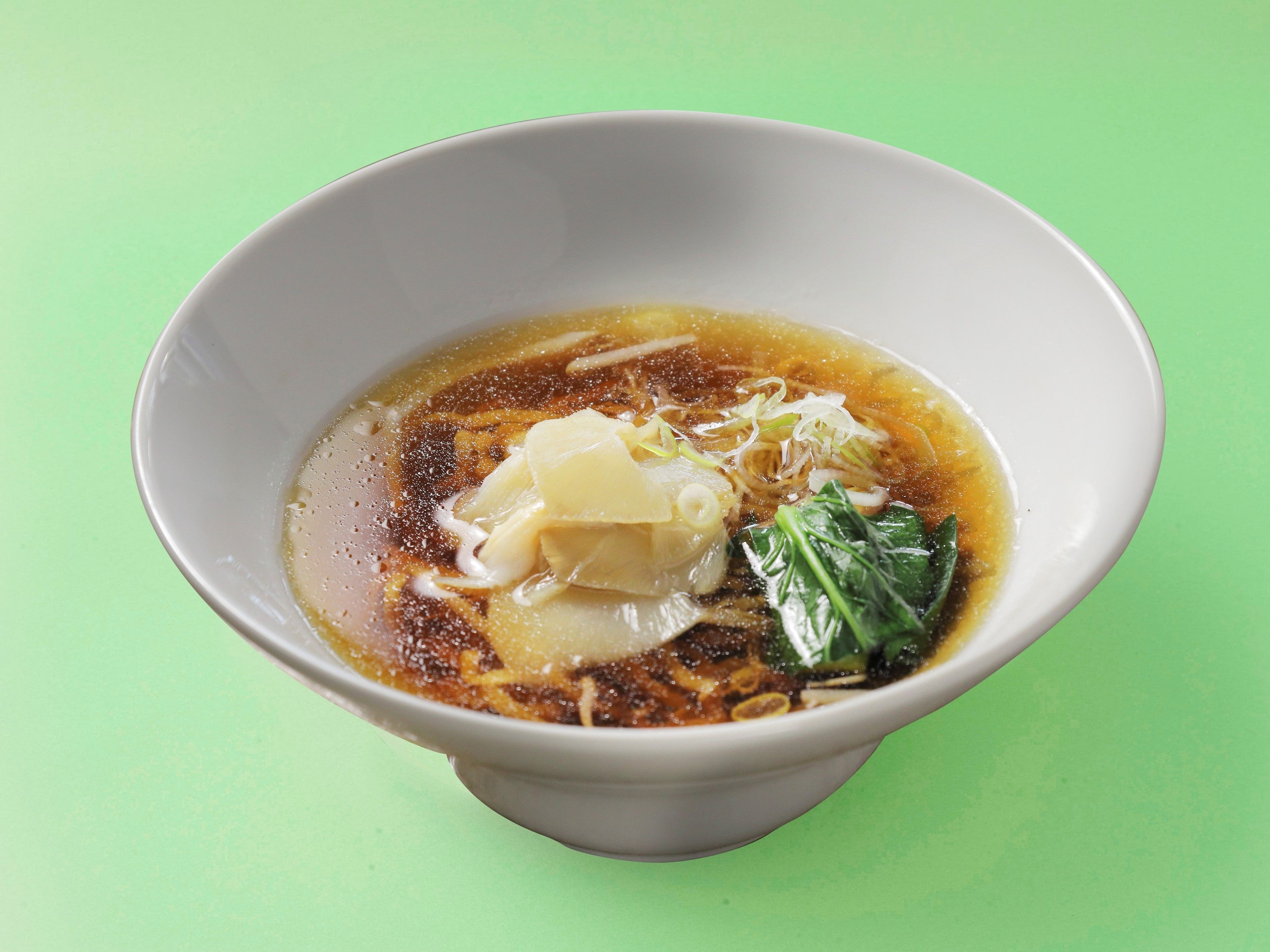 【B】フカヒレ麺（フカヒレ2倍）  1,600円（イートイン）／ FUKAHIRE fin-fin