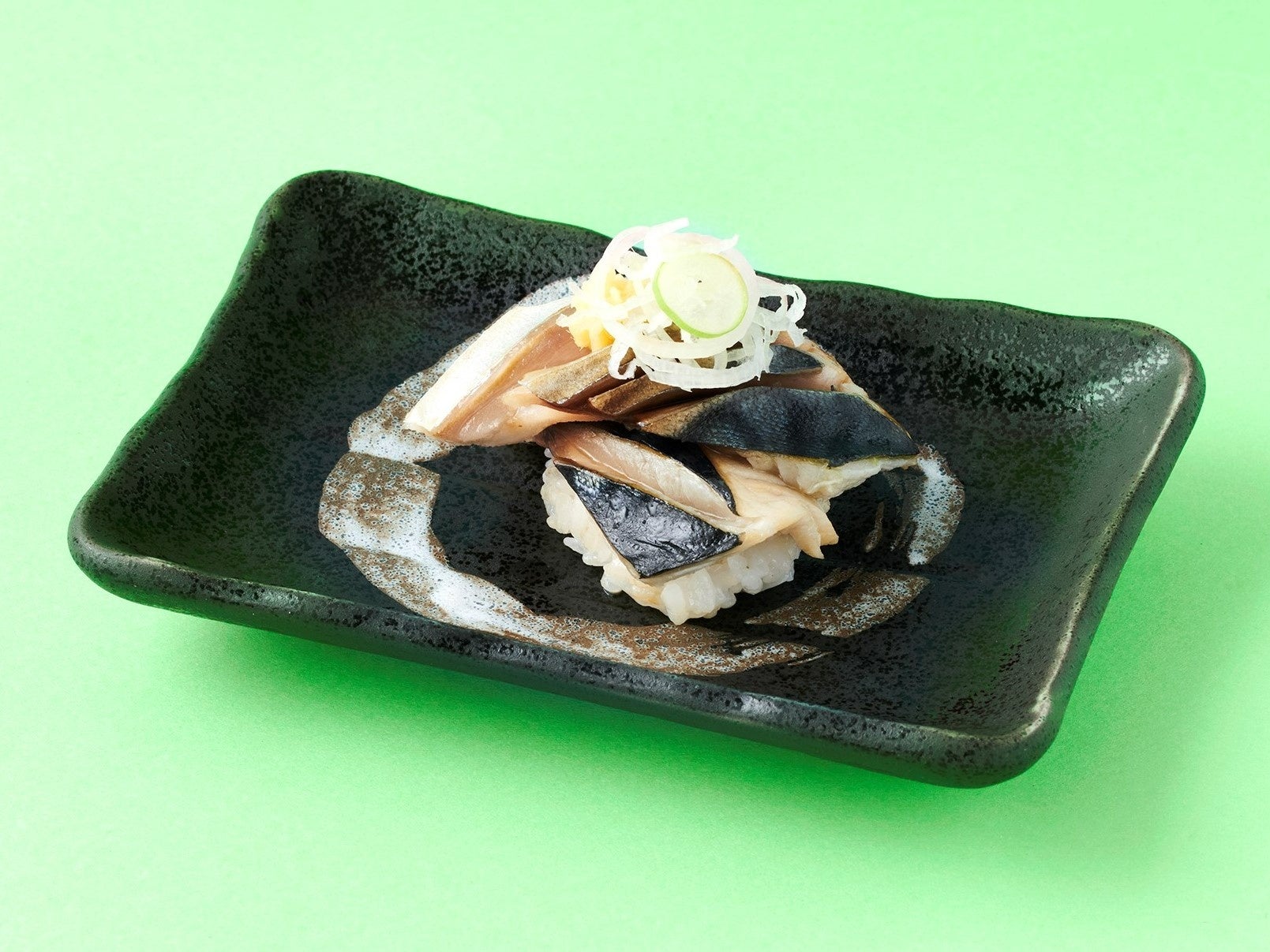 【B】2階建て炙りさば焦がし醤油  1貫 190円（イートイン）／立食い寿司　根室花まる