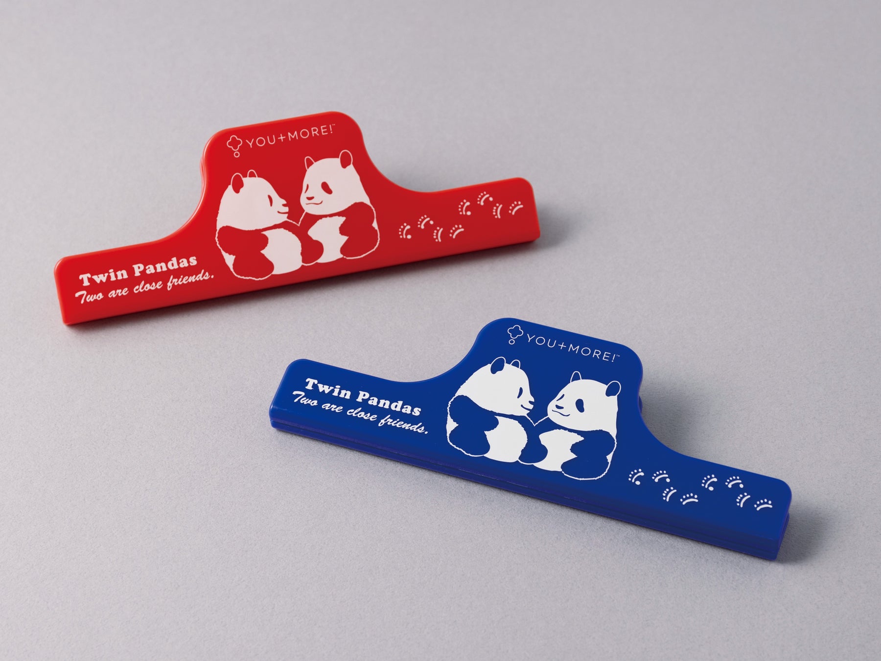 ビッグクリップ(ふたごパンダ)ブルー/レッド 各 440円 /YOU+MORE!(フェリシモユーモア)