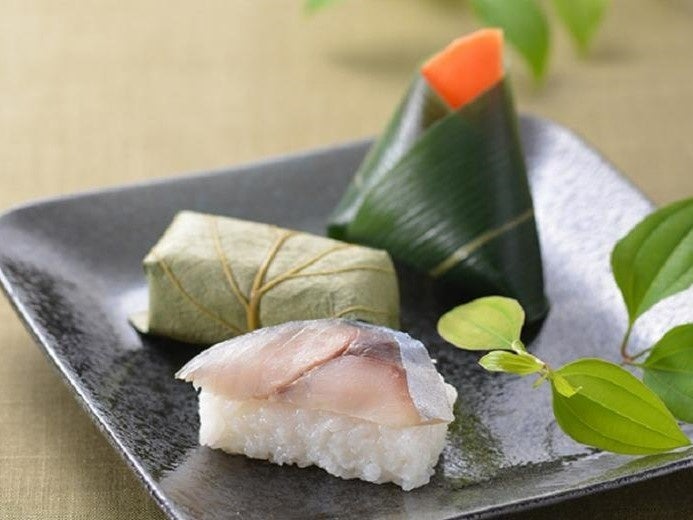 【大宮限定】柿の葉寿司(さば)・ゐざさ寿司　1折　842円