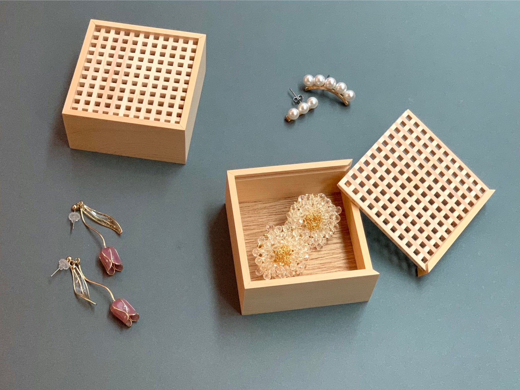 4月から販売開始「組子の小箱」