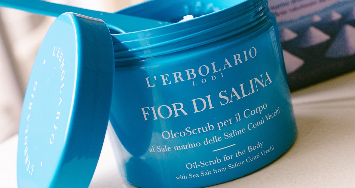 ツヤ肌仕上がりで人気の「フィオール ディ サリーナ オイルスクラブ」
