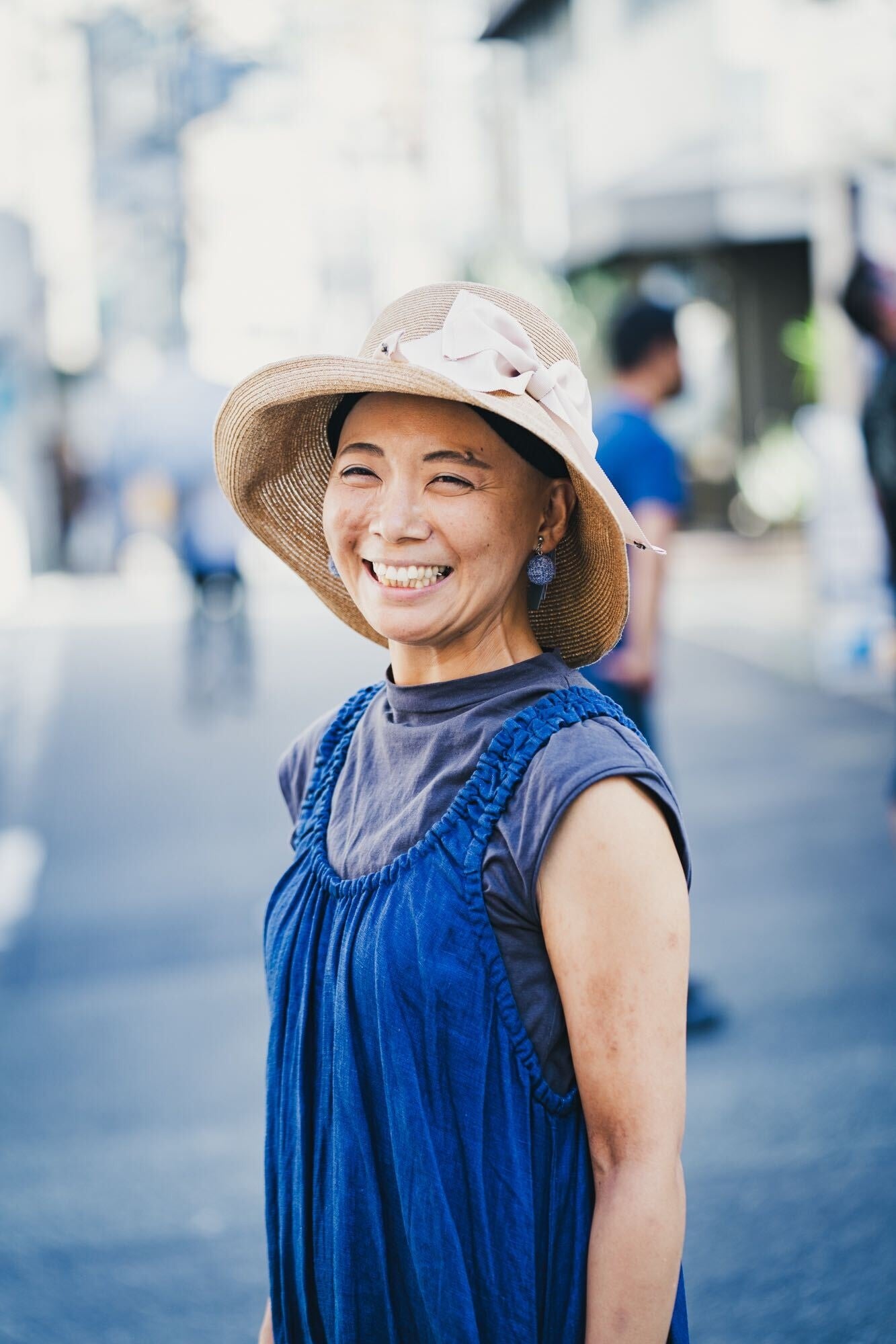 円形脱毛症当事者でもあり、小学校でも教員として働く松岡千尋さん