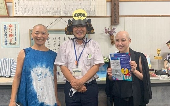 過去の講演会にて。左より