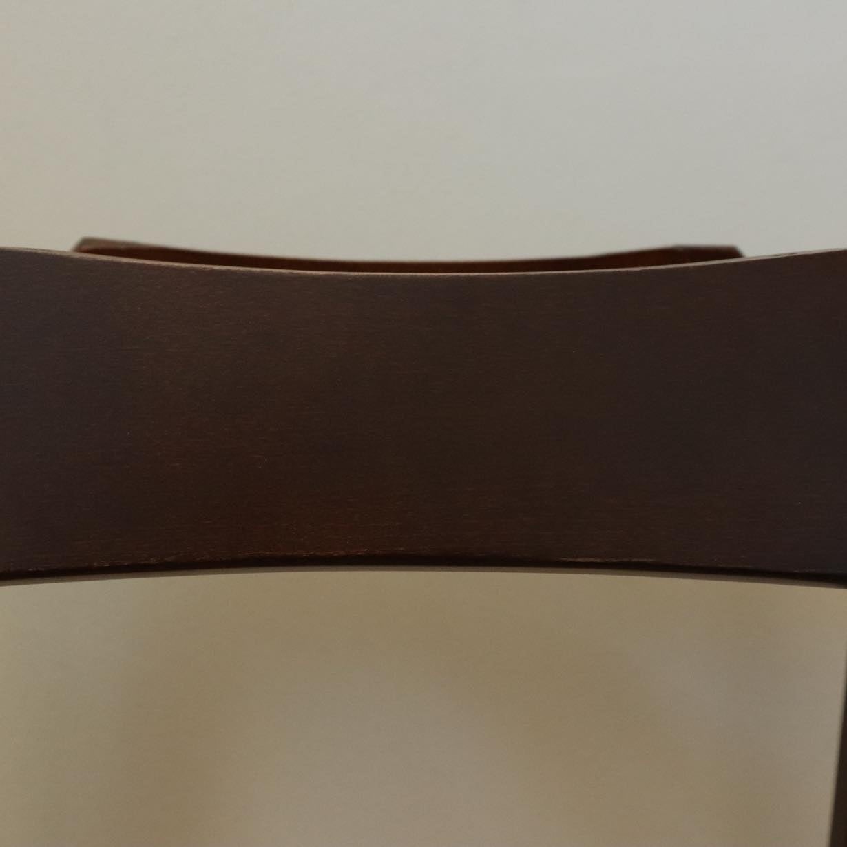 ビーチ材ウォールナット色