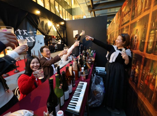 4月開催全日程チケット完売、全国からスナックママ集結!「YOKOCHO WONDERLAND in TOKYO」第1回、大盛況で閉幕 4月開催全日程チケット完売、全国からスナックママ集結!「YOKOCHO WONDERLAND in TOKYO」第1回、大盛況で閉幕