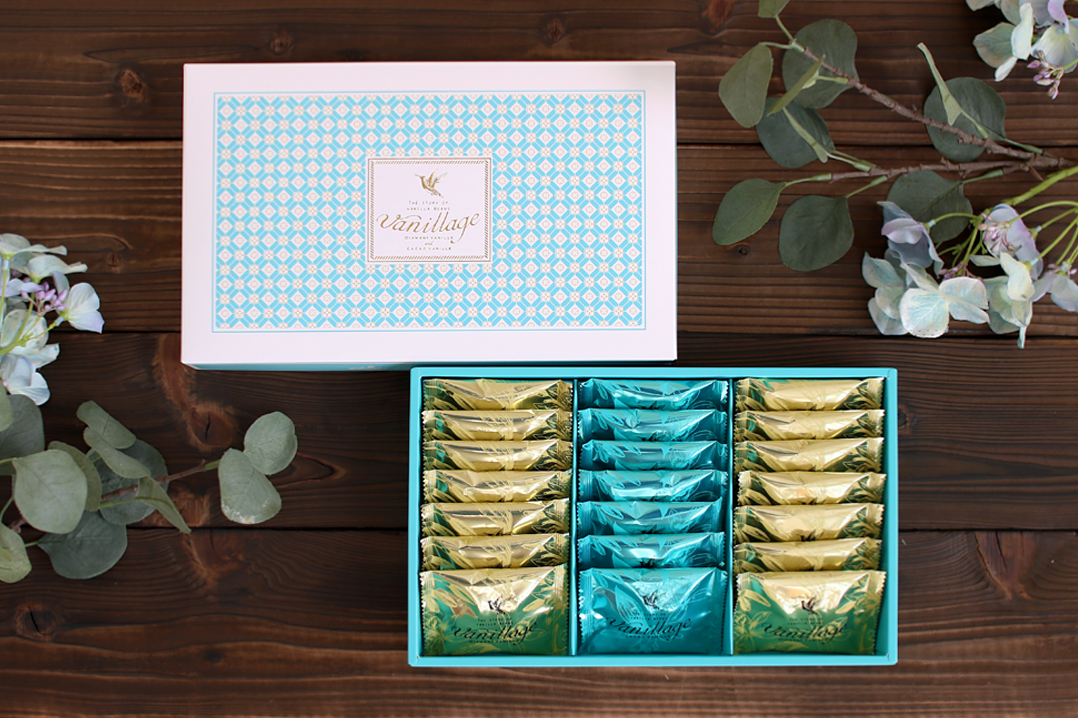 バニラマカロンさま専用② 残暑におすすめ！〈バニラージュ〉のマカロン】 バニラスイーツ