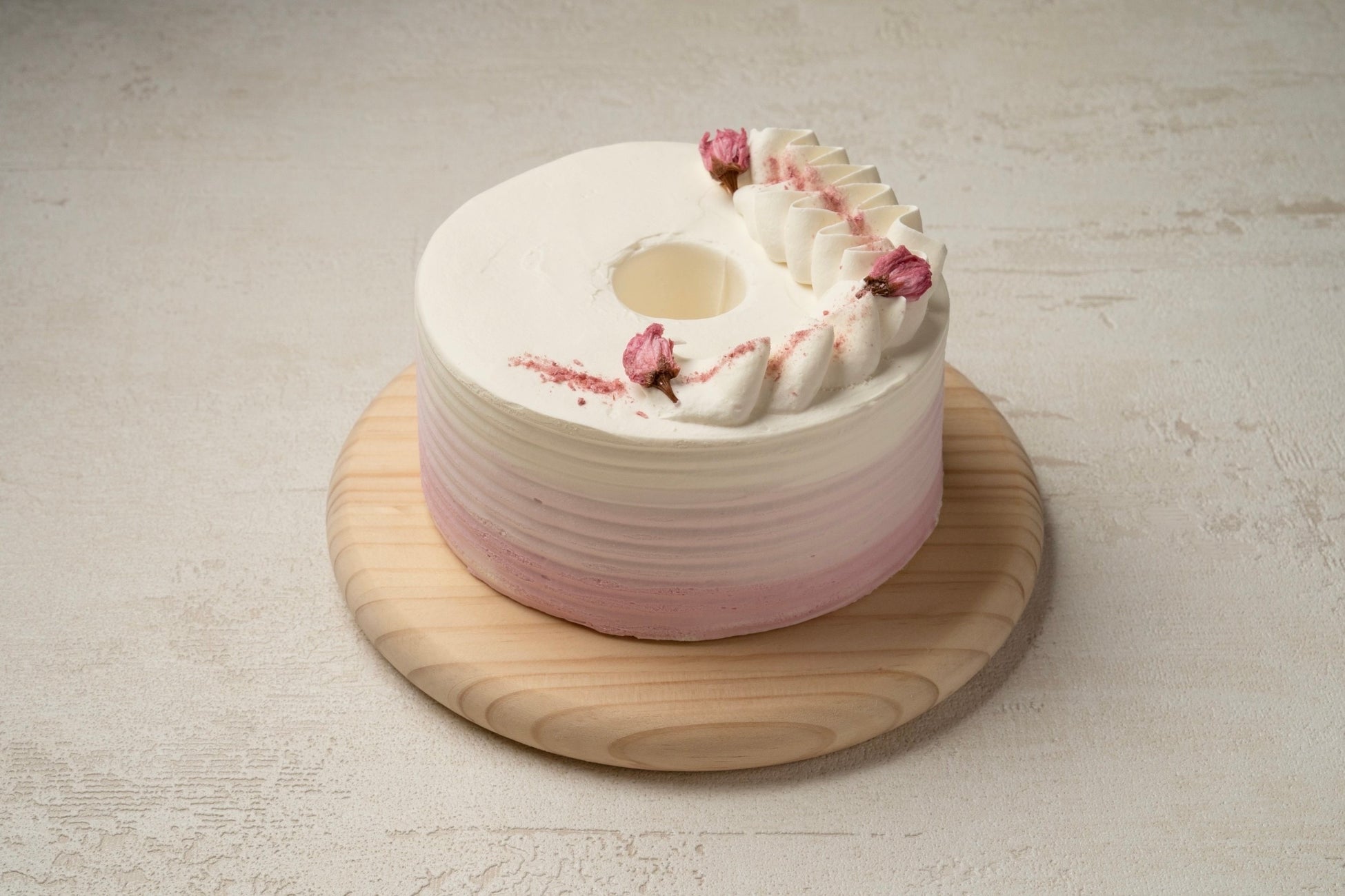 春を彩る桜のシフォンケーキ Sakura 数量限定にて販売中 株式会社sweets Hdのプレスリリース 春を彩る桜のシフォンケーキ Sakura 数量限定にて販売中 株式会社sweets Hdのプレスリリース