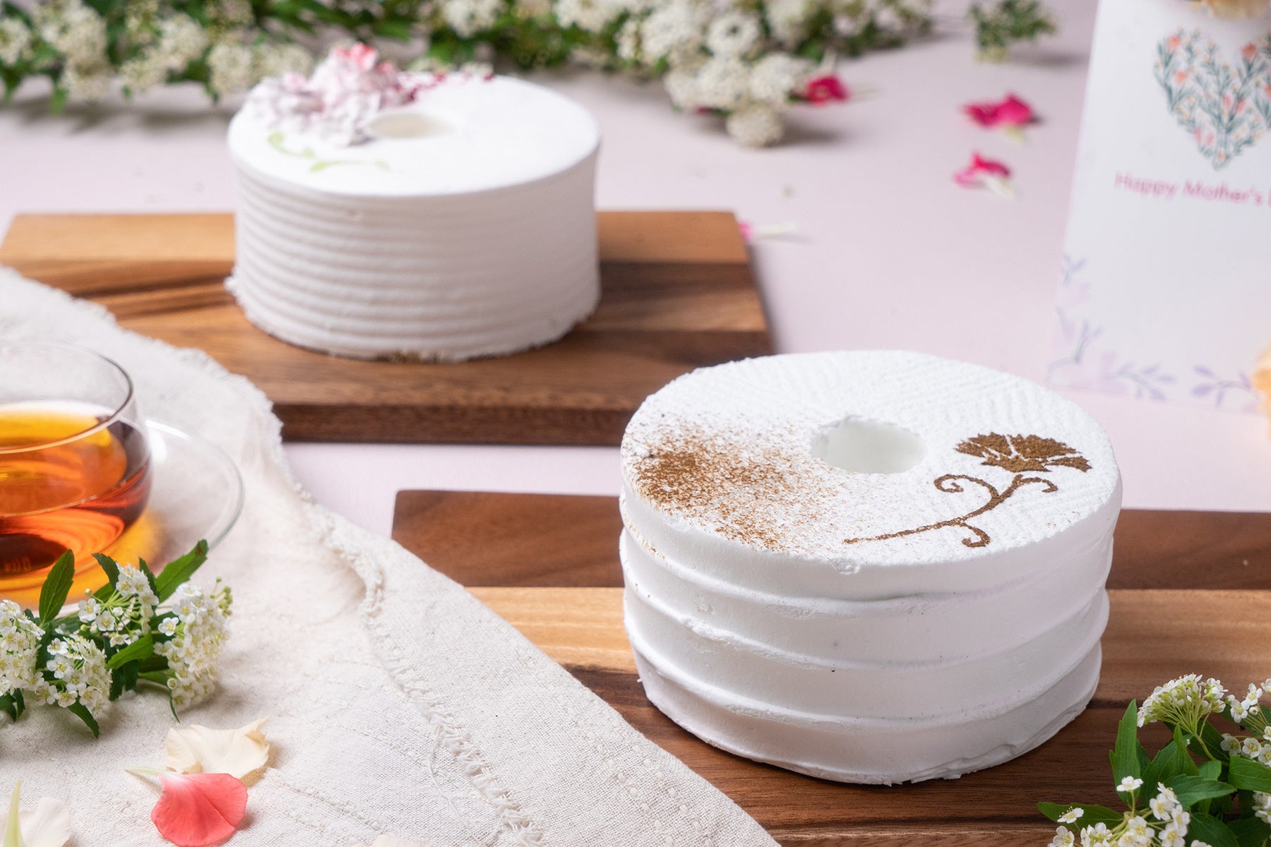 This Is Chiffon Cake から母の日の特別シフォンケーキ2種類が販売開始 株式会社sweets Hdのプレスリリース This Is Chiffon Cake から母の日の特別シフォンケーキ2種類が販売開始 株式会社sweets Hdのプレスリリース