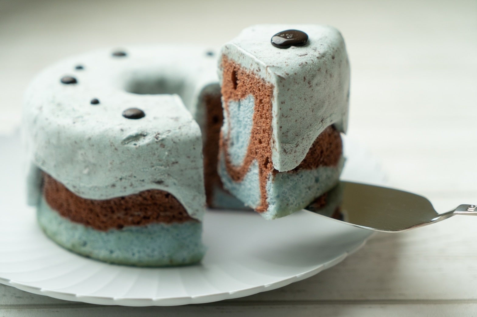 新商品 This Is Chiffon Cake から夏にぴったりのシフォンケーキ2種類が発売 はちみつレモン Chiffon 50台限定 チョコミント Chiffon 株式会社sweets Hdのプレスリリース 新商品 This Is Chiffon Cake から夏にぴったりのシフォンケーキ2種類が発売 はちみつレモン Chiffon 50台限定 チョコミント Chiffon 株式会社sweets Hdのプレスリリース