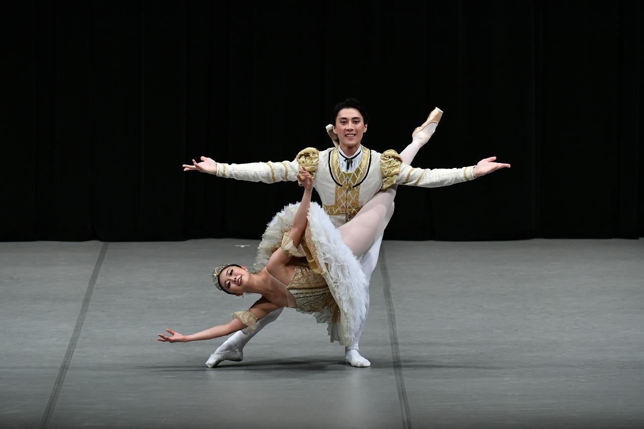 加瀬栞・厚地康雄（2022年京都バレエ プティ・コンセールより）