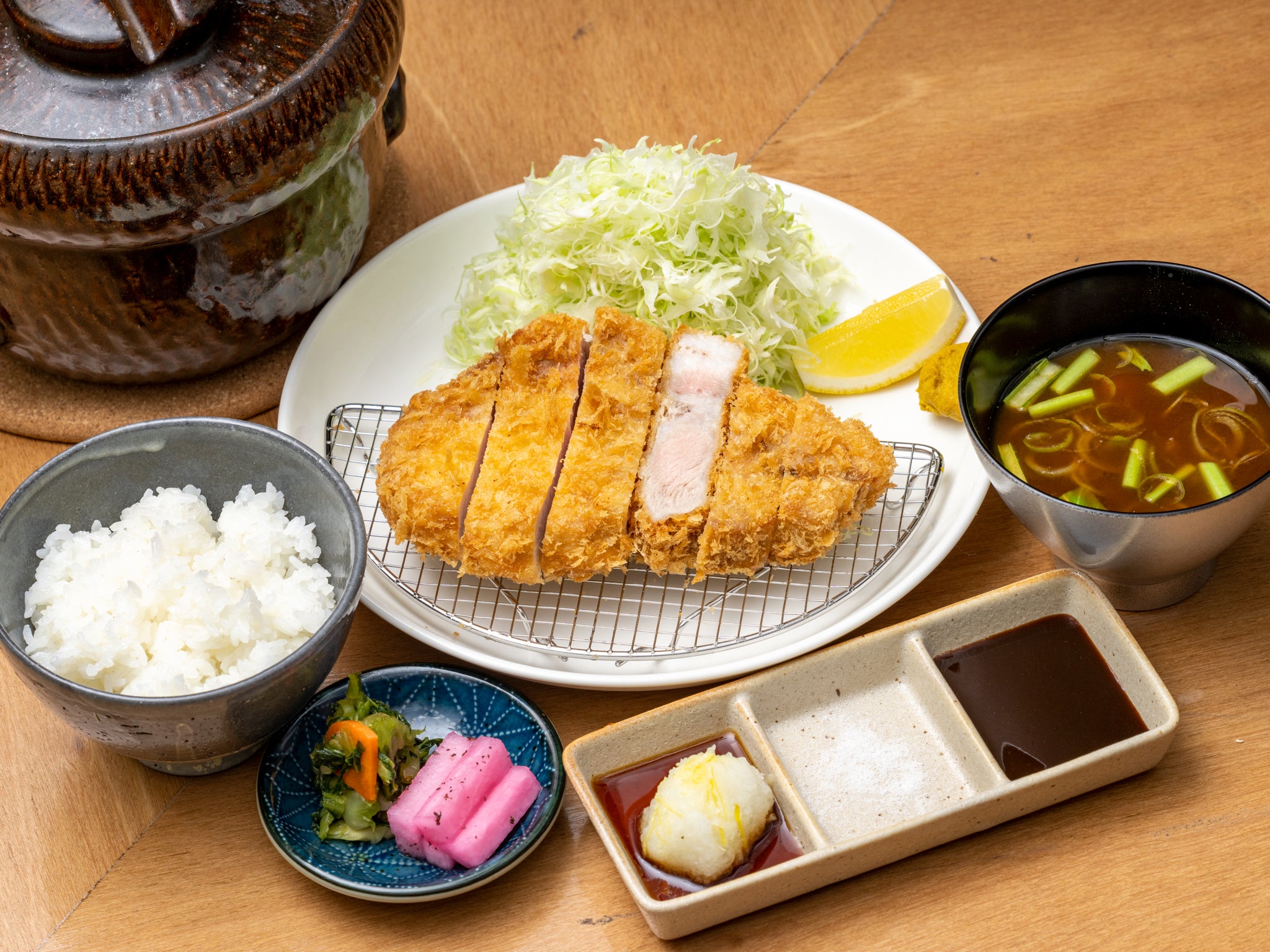 上ロースカツ定食：¥2,200(税込)