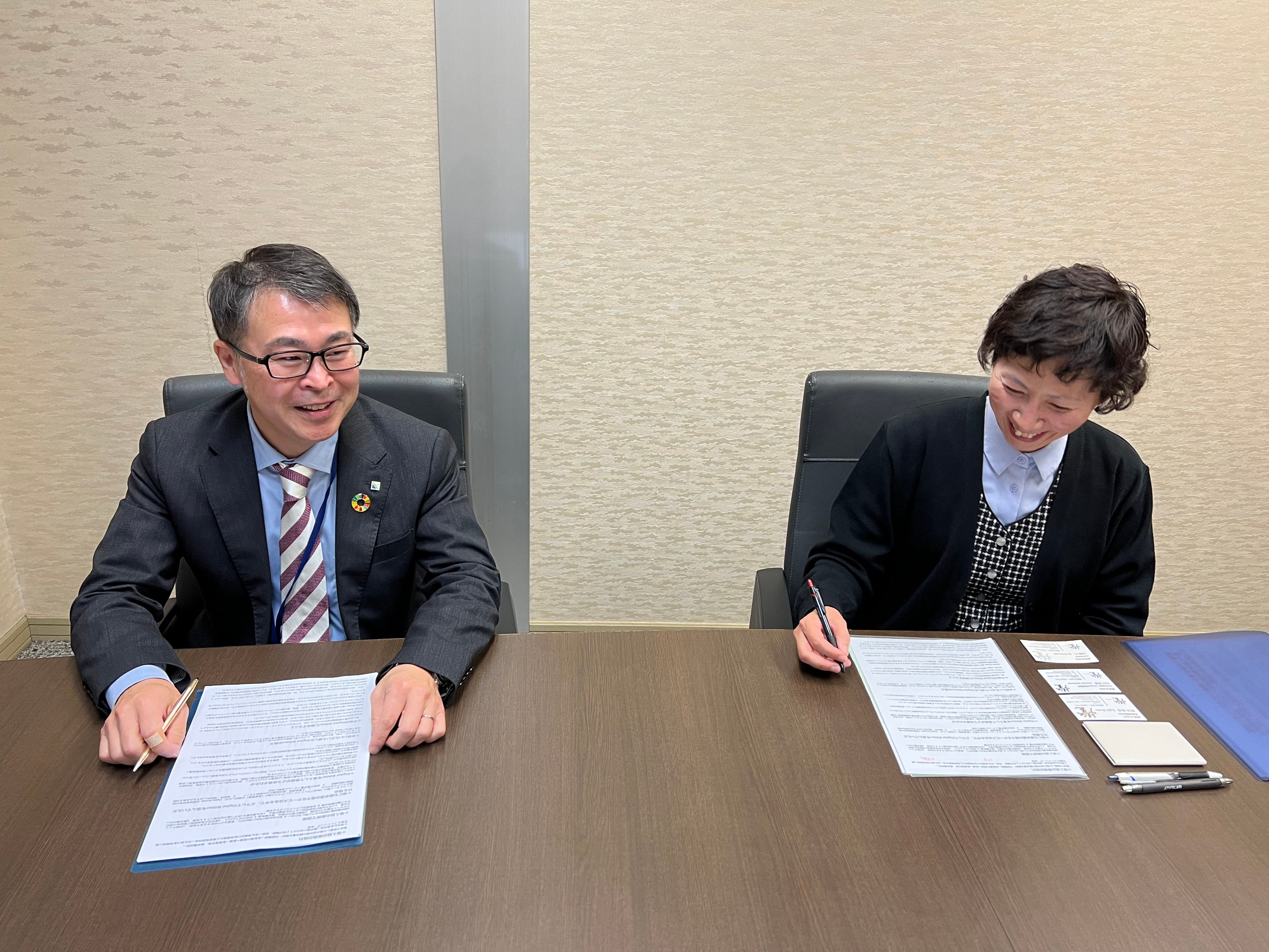 左から播摩様、大前様