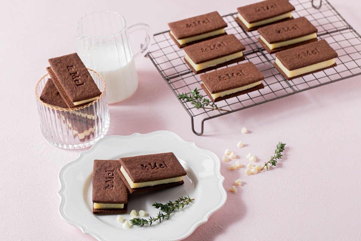 食物繊維たっぷり 生チョコクッキーサンド（ホワイトチョコ）