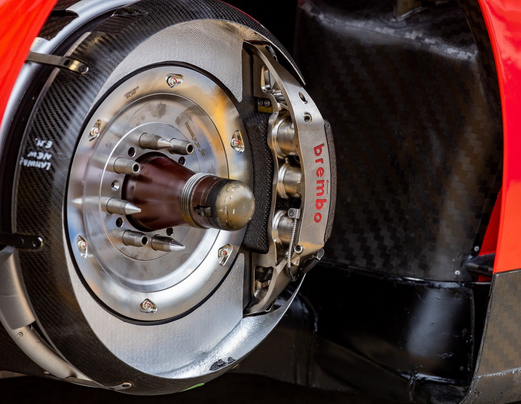 A Premium ディスクブレーキキャリパーアセンブリ ブラケット付き レクサスとトヨタの一部のモデルに対応 4Runner 並行輸入品 A-Premium ディスクブレーキキャリパーアセンブリ ブラケット付き 日産